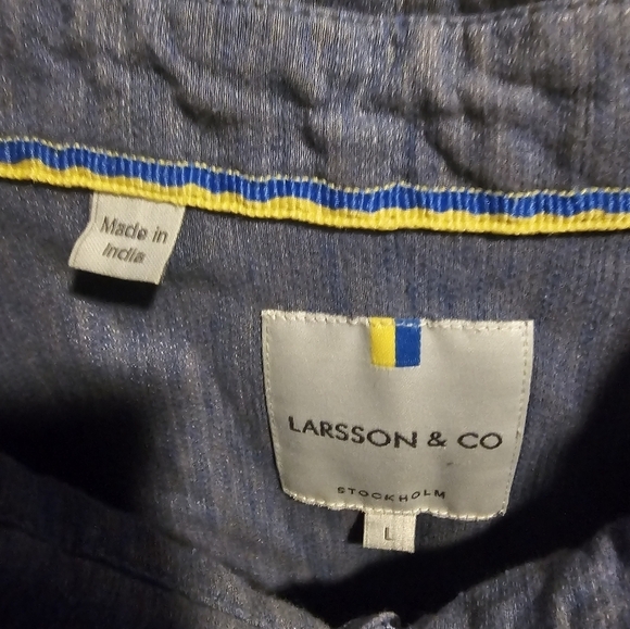 Larson and Co linen shirt in size large - Picture 4 of 4